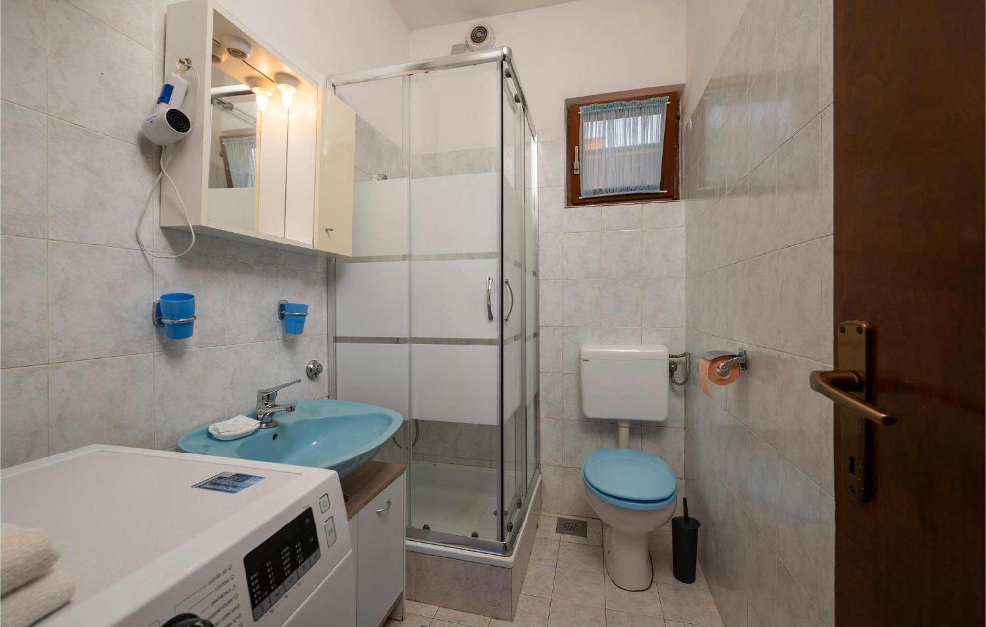 Apartmán 1 Bedroom Cozy In